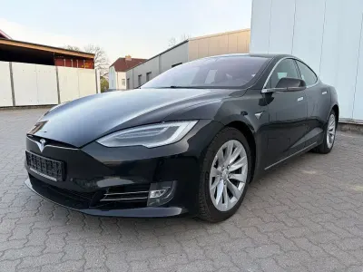 Käytetty Tesla Model S