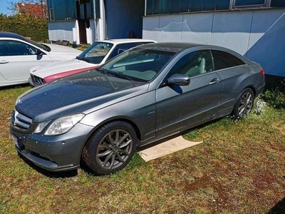 Usata Mercedes E350 231 CV (169 kW) 2009 Argento Coupé