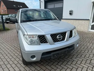 Gebraucht Nissan Pathfinder Comfort 174 PS (127 kW) 2005 Platinum silver SUV