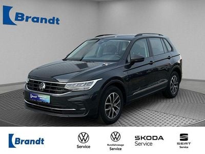 Gebraucht VW Tiguan Life 150 PS (110 kW) 2022 Uranograu SUV
