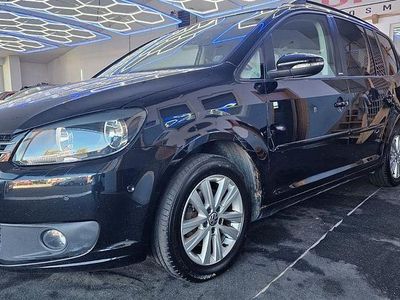 Gebraucht VW Touran Style 105 PS (77 kW) 2012 Schwarz Van / Kleinbus