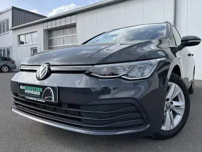 Gebraucht VW Golf VIII Life 150 PS (110 kW) 2022 Grau Kombi