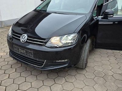 Gebraucht VW Sharan Comfortline 150 PS (110 kW) 2017 Schwarz Van / Kleinbus