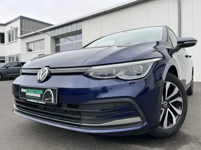 Gebraucht VW Golf VIII Active 150 PS (110 kW) 2022 Blau Limousine