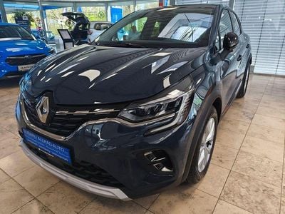 Second-hand Renault Captur Intens 140 CP (102 kW) 2022 Albastru SUV