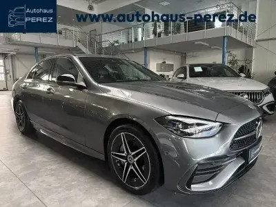 Gebraucht Mercedes C300e Premium 313 PS (230 kW) 2024 Grau Limousine