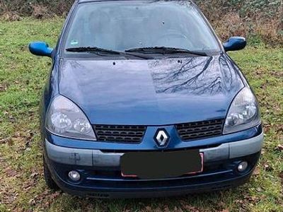 Gebraucht Renault Clio II 75 PS (55 kW) 2002 Blau Kleinwagen