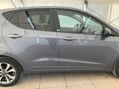 Gebraucht Hyundai i10 YES! 87 PS (63 kW) 2019 Grau Kleinwagen