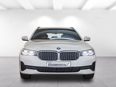 Gebraucht BMW 530 Sport Line 292 PS (214 kW) 2022 Weiß Kombi