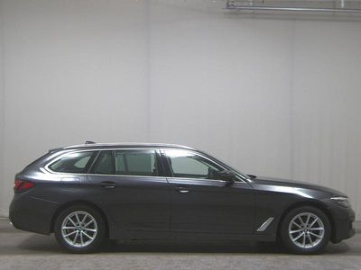 Gebraucht BMW 520 Performance 190 PS (139 kW) 2020 Grau Kombi
