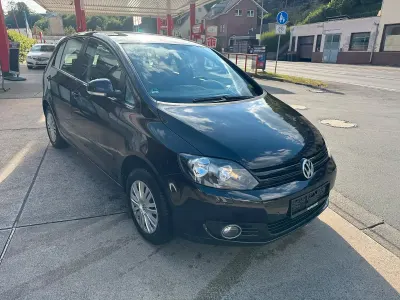 Gebraucht VW Golf VI 122 PS (89 kW) 2011 Schwarz Kleinwagen