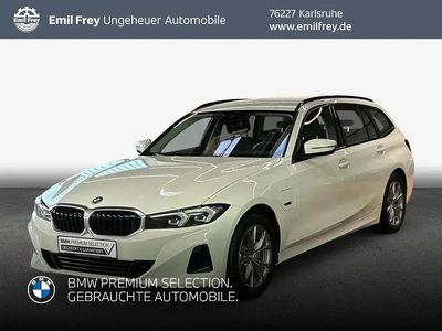 Alpinweiß Gebraucht 2022 BMW 320e Kombi | 26.990 € (Fairer Preis)