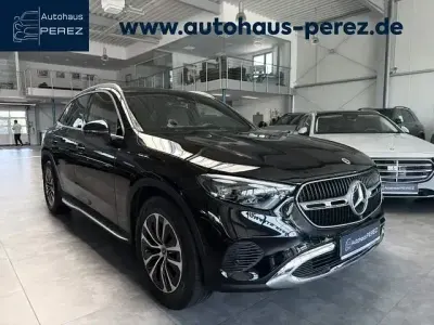 Gebraucht Mercedes GLC200 Avantgarde 204 PS (150 kW) 2025 Schwarz SUV