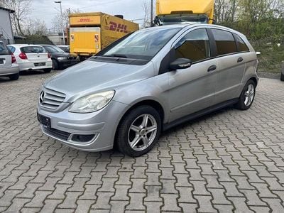 Gebraucht Mercedes B200 136 PS (100 kW) 2005 Silber Van / Kleinbus