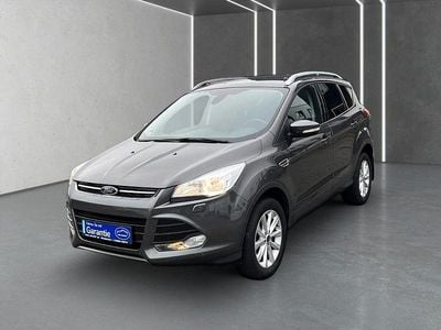Gebraucht Ford Kuga Titanium 150 PS (110 kW) 2015 Grau SUV