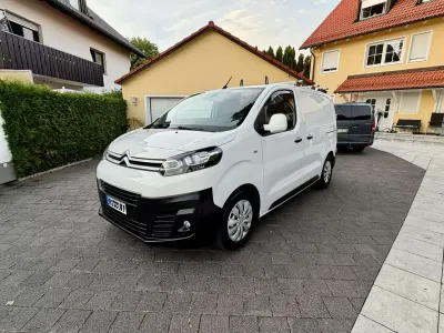 Gebraucht Citroën Jumpy 150 PS (110 kW) 2017 Weiß Van / Kleinbus