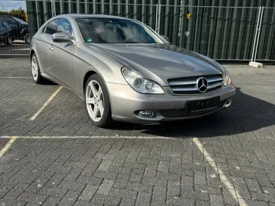Używany Mercedes CLS350 292 KM (214 kW) 2009 Złoty Sedan/Limuzyna