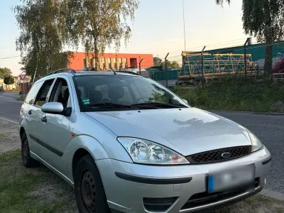 Gebraucht Ford Focus 100 PS (73 kW) 2004 Silber Kombi