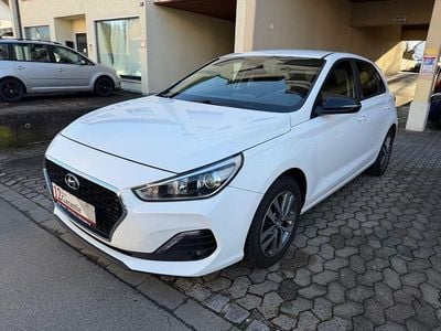 Gebraucht Hyundai i30 YES! 116 PS (85 kW) 2019 Weiß Limousine