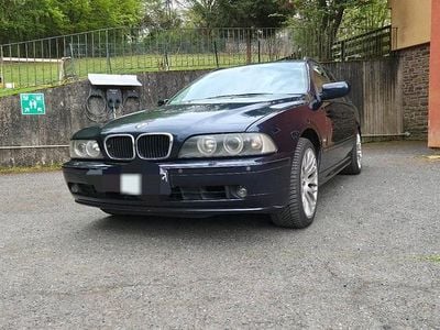 Usata BMW 520 Shadowline 170 CV (125 kW) 2001 Blu Station wagon