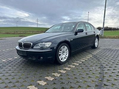Blau Gebraucht 2005 BMW 730 Limousine | 7.990 €