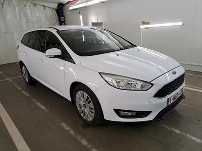 Frostweiß Gebraucht 2018 Ford Focus Business Edition Limousine | 8.990 € (Guter Preis)