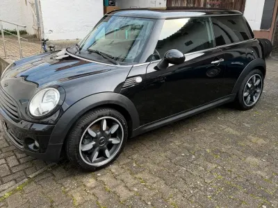 Gebraucht Mini ONE 95 PS (69 kW) 2009 Schwarz Kleinwagen