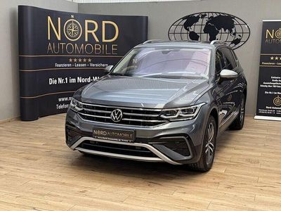 Gebraucht VW Tiguan Allspace Elegance 200 PS (147 kW) 2022 Platinum grey metallic (metallic) SUV