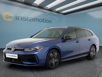 Usata VW Passat 265 CV (194 kW) 2025 Blu Station wagon