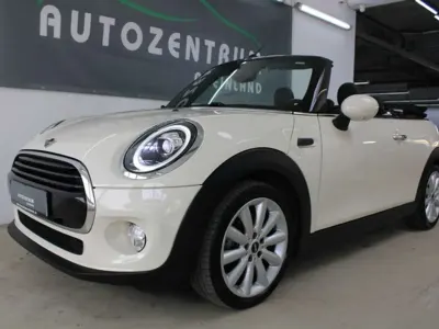 Begagnad Mini Cooper D Cabriolet Pepper 116 HK (85 kW) 2019 Vit Cab