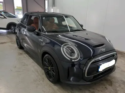 Gebraucht Mini Cooper SE 135 kW (184 PS) 2022 Schwarz Kleinwagen