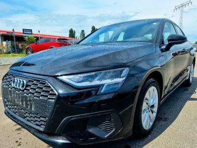 Gebraucht Audi A3 Sportback e-tron Basis 204 PS (150 kW) 2022 Schwarz Kleinwagen