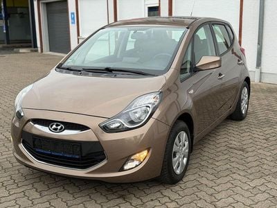 Braun Gebraucht 2015 Hyundai ix20 Kleinwagen | 8.490 € (Etwas zu teuer)