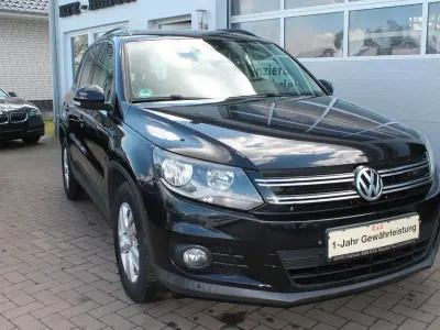 Gebraucht VW Tiguan Trendline 122 PS (89 kW) 2015 Schwarz SUV