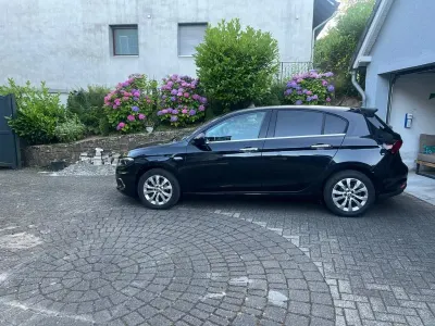 Gebraucht Fiat Tipo 120 PS (88 kW) 2018 Schwarz Limousine