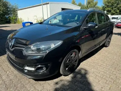 Gebraucht Renault Mégane GrandTour Bose Edition 131 PS (96 kW) 2016 Schwarz Kombi