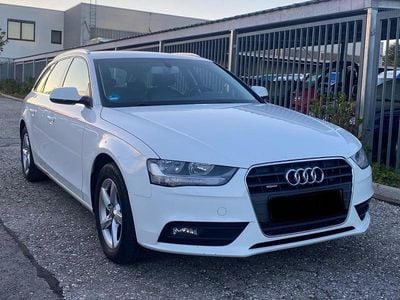 Weiß Gebraucht 2015 Audi A4 Ambiente Kombi | 12.900 € (Fairer Preis)
