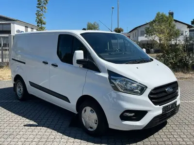 Gebraucht Ford 300 131 PS (96 kW) 2022 Weiß Van / Kleinbus