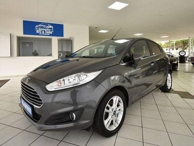 Grau Gebraucht 2016 Ford Fiesta Titanium Kleinwagen | 7.780 € (Fairer Preis)