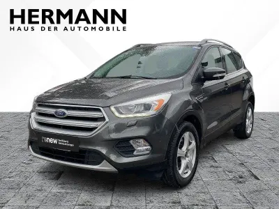 Gebraucht Ford Kuga Cool & Connect 150 PS (110 kW) 2017 Grau SUV
