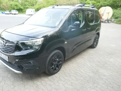 Gebraucht Opel Combo Life Edition 131 PS (96 kW) 2020 Schwarz Van / Kleinbus