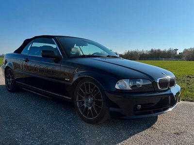Gebraucht BMW 320 Cabriolet 170 PS (125 kW) 2002 Schwarz Cabrio