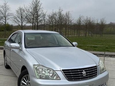 Usata Toyota Crown 215 CV (158 kW) 2005 Argento Berlina