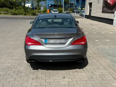 Gebraucht Mercedes CLA180 122 PS (89 kW) 2015 Silber Coupé