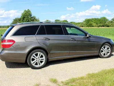 Gebraucht Mercedes E200 Avantgarde 136 PS (100 kW) 2012 Gold Kombi