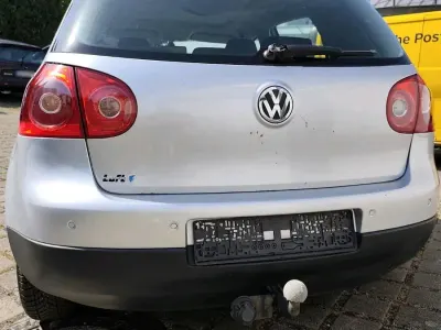 Gebraucht VW Golf V 102 PS (75 kW) 2007 Silber Limousine