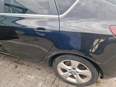 Gebraucht Opel Astra 124 PS (91 kW) 2011 Schwarz Limousine
