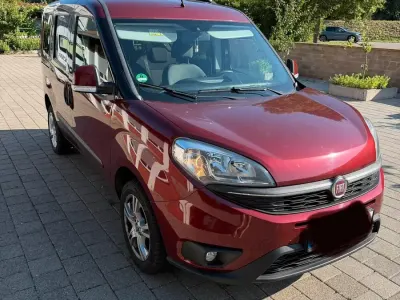 Gebraucht Fiat Doblò Lounge 120 PS (88 kW) 2014 Rot Van / Kleinbus