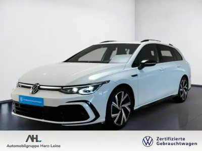 Gebraucht VW Golf VIII R-line 150 PS (110 kW) 2022 Weiß Kombi