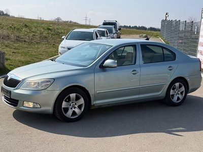 Gebraucht Skoda Octavia 140 PS (102 kW) 2010 Grün Limousine